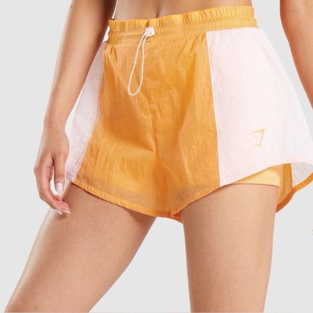 Gymshark Pulse 2 In 1 Shorts Women's SMALL Orange Lined Lightweight Run Yoga 2"✅